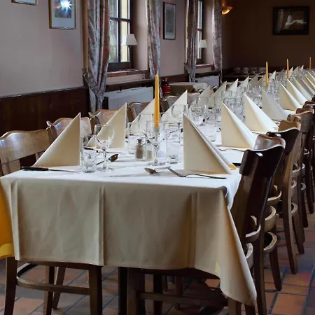 シューブレン ホテル 3*